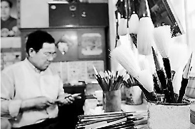 用传统工艺进行齐笔制作