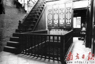 广州西关人家的楼梯。