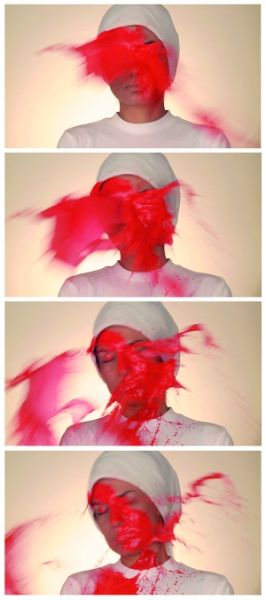 伊朗艺术家西敏?克拉玛提《Biopsy of a close memory by Simin Keramati》。
