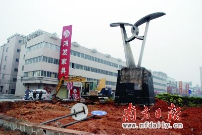 大涌将建红木家具主题新雕塑