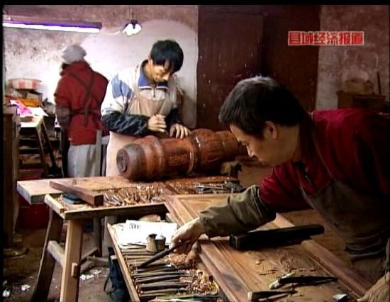 江苏常熟：红木产业老树新花