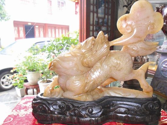 荆州收藏家的玩玉人生：玉不琢不成器