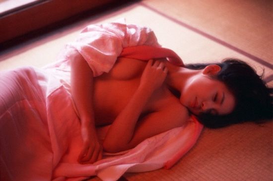 日本人体摄影大师筱山纪信作品。