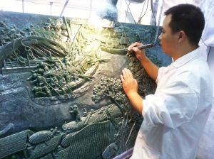 国内最大玉雕插牌《清明上河图》完工