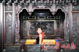 精美红木大床 标价4800万
