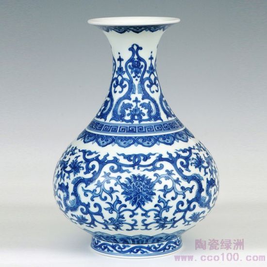 青花瓷器。