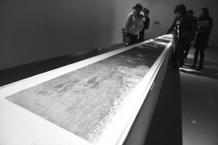 翟永明玩混搭 艺术展上也可看话剧(图)