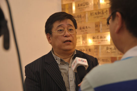 上海文交所董事长 寿光武接受采访