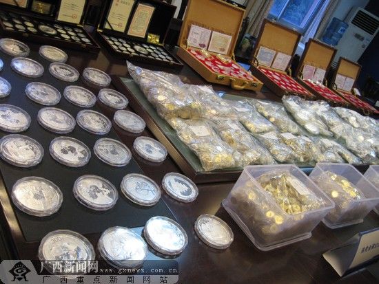 广西破获中国首例特大出售假贵金属纪念币案(图)