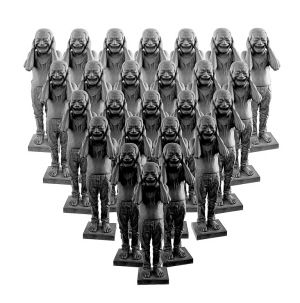 岳敏君作品《现代兵马俑九号》中的二十五座雕像全是画家自己的脸孔。（苏富比供图）