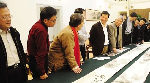 响应总理期许 两岸名家共绘《新富春山居图》