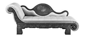 “翎檀”在文博会上推出的此款贵妃椅传承了中国传统家具“美人靠”的设计风格，呈Ｓ型，贵妃椅围栏中央的圈形丝翎檀雕面板，精雕仙鹤一对，双鹤皆单腿直立，其中一只昂首高亢，另一只低头舐羽，怡然自得，突出整个画面的和谐之美。（资料图片）