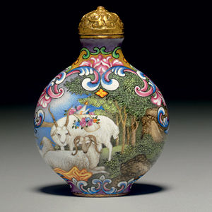 清乾隆 御制铜胎画珐琅西洋人物图鼻烟壶 16.9万美元 2007年纽约佳士得秋拍