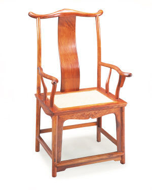 明式海南黄花梨素身四出头官帽椅