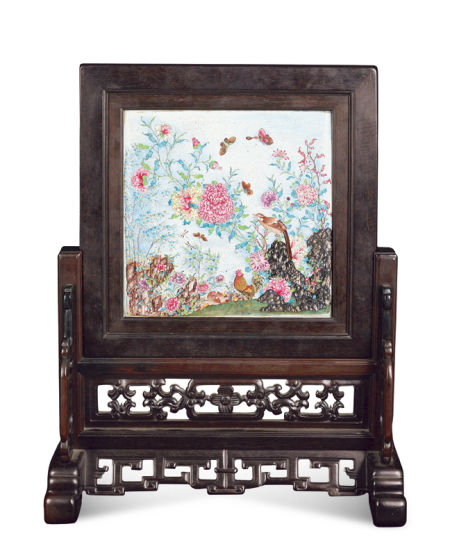 清乾隆?紫檀嵌瓷胎画珐琅花鸟插屏