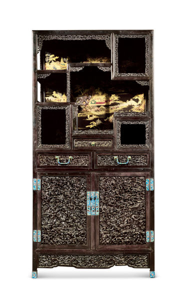 清乾隆紫檀大漆描金雕龙纹多宝柜流拍