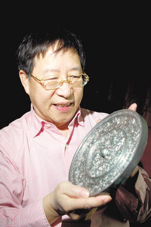 冯毅：铜镜之中无杂质