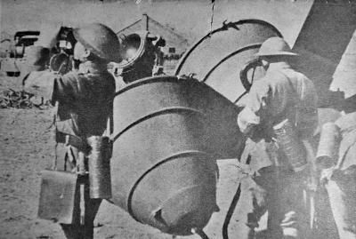 当时武汉的防空武器“大耳朵”??巨型听音器　　见习记者郭良塑翻拍