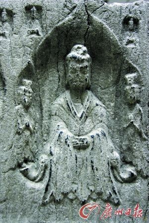 石幢的雕刻图案。