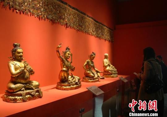 佛像等宗教文物展品十分丰富。