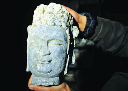 济南发现石雕菩萨头像(图)