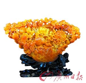 黄龙玉摆件