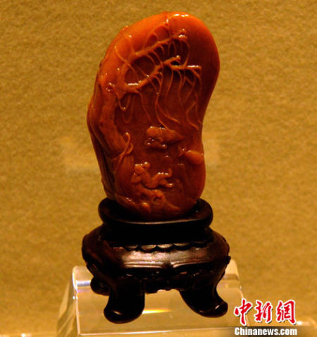 寿山石薄意雕刻海峡艺交会上引关注