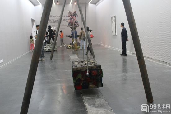 《由没顶公司策划??GUEST：站在小丑的肩膀上》展览现场