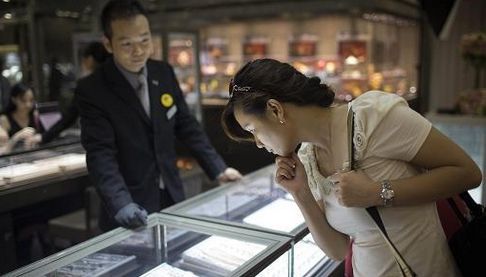 中国女性推动全球钻石销量创历史新高
