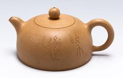 吴小楣的宜兴陶器作品