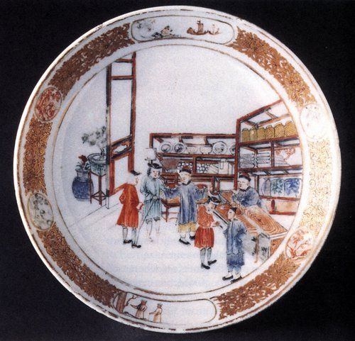 1740～1745年景德镇粉彩描金西洋人物图盏托。