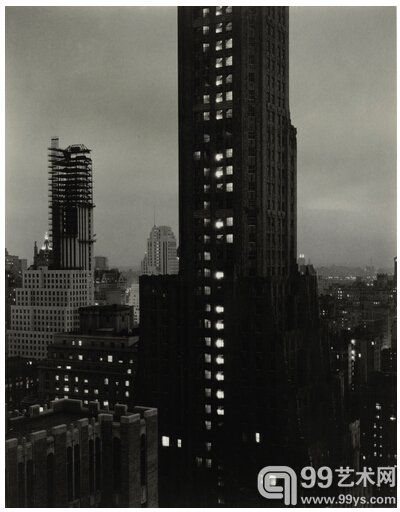 《EVENING， NEW YORK FROM THE SHELTON》，成交价92.9万美元